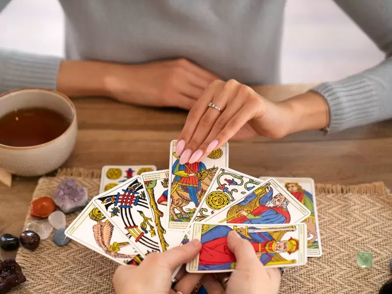 Unveiling the Tapestry of Insight – Exploring Types of Tarot Spreads for Deeper Readings